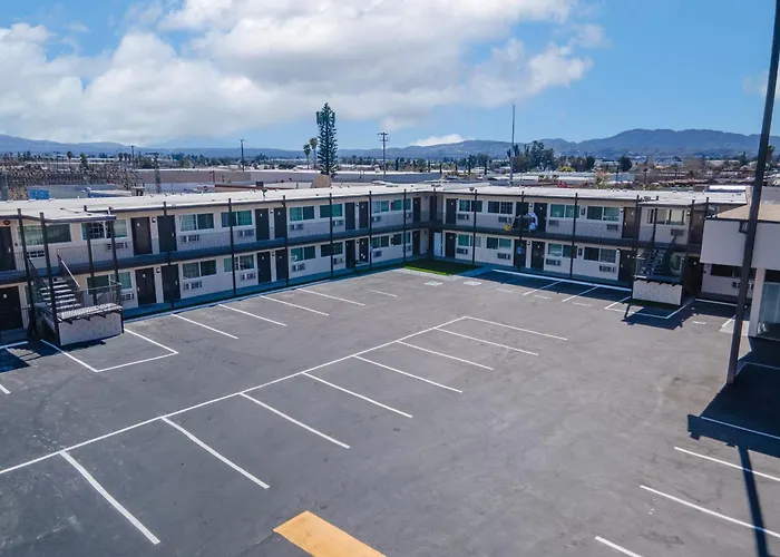 Astro Motel